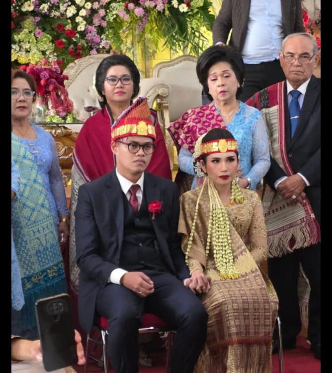 Pesta adat Ari Paisal Pasaribu dengan Cecilia br Simajuntak
