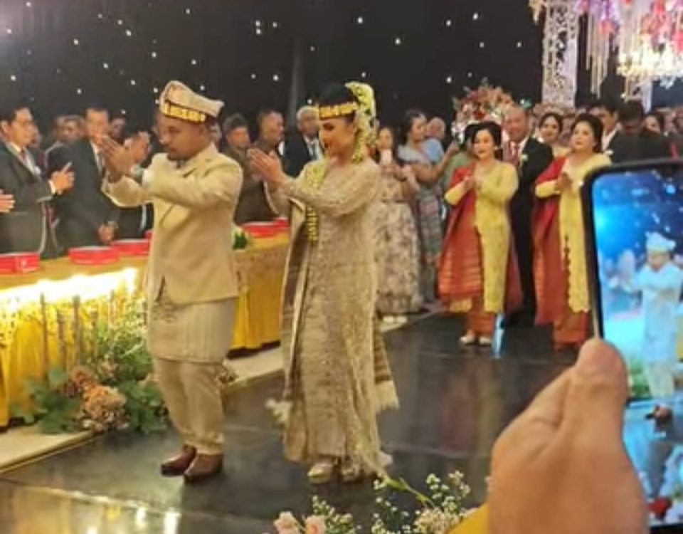 Pesta adat Dony Samuel Pasaribu dengan Elisabet br Silaen